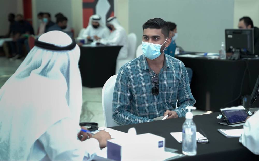 أثناء مقابلة أحد المرشحين