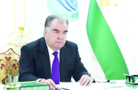 رئيس الدولة يتقبل تعازي قادة دول بوفاة الشيخ خليفة