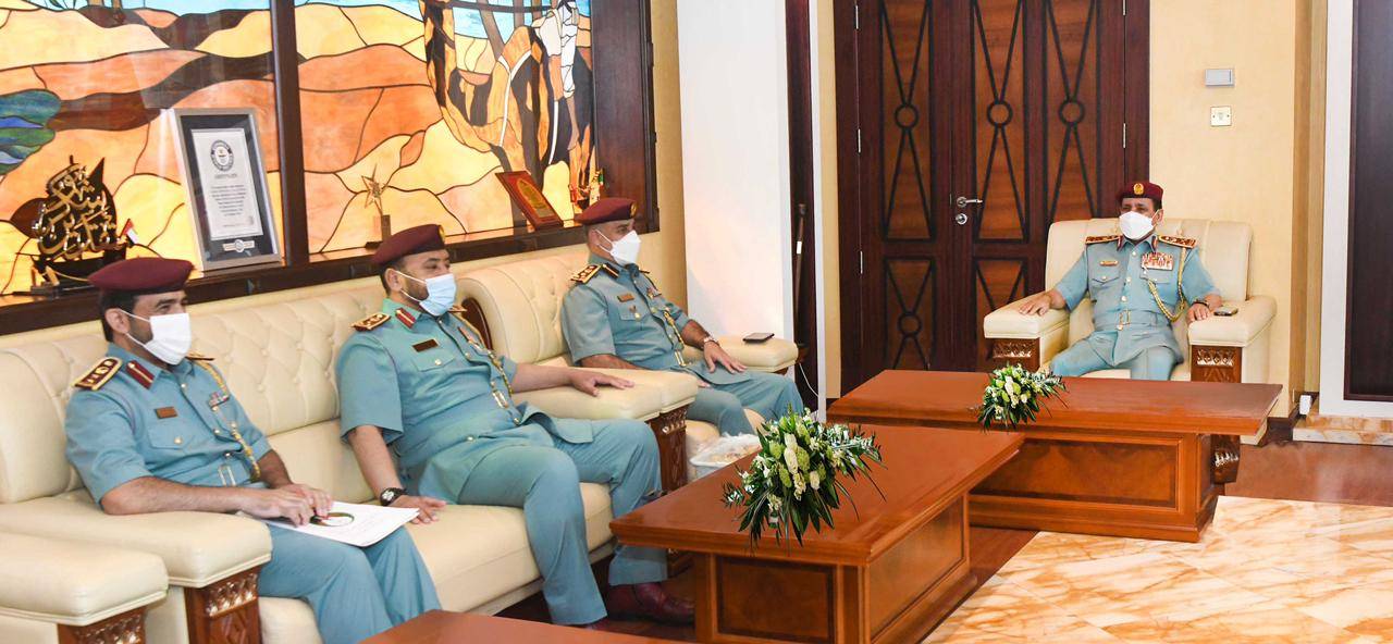 علي بن علوان وحمد الظاهري وجمال الطير ويعقوب أبوليلة خلال اللقاء