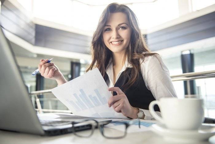 النساء هنّ الأكثر تضرراً من كورونا في سوق العمل