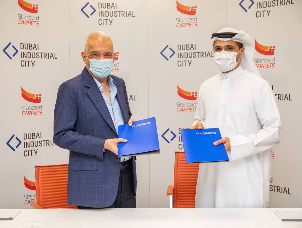 على هامش توقيع الاتفاقية