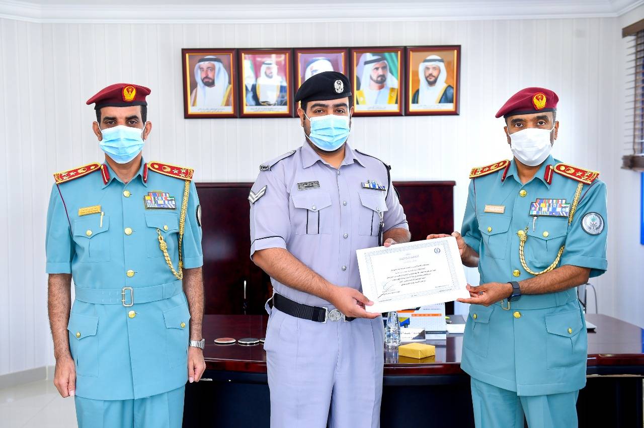 بن نصار يكرّم العريف محمد