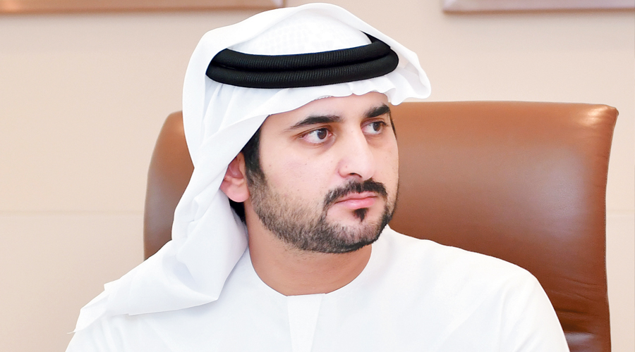 مكتوم بن محمد يستقبل المدير التنفيذي والرئيس العالمي لشركة «جيه إل إل»