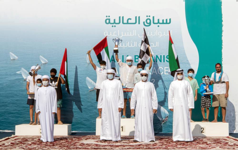 خلال تتويج الفائزين