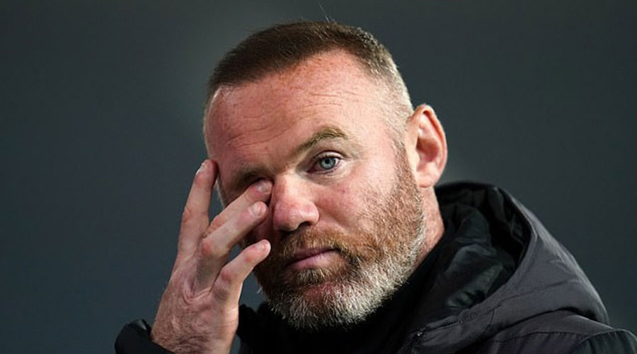 روني يتعرض لصدمة خصم الـ9 نقاط