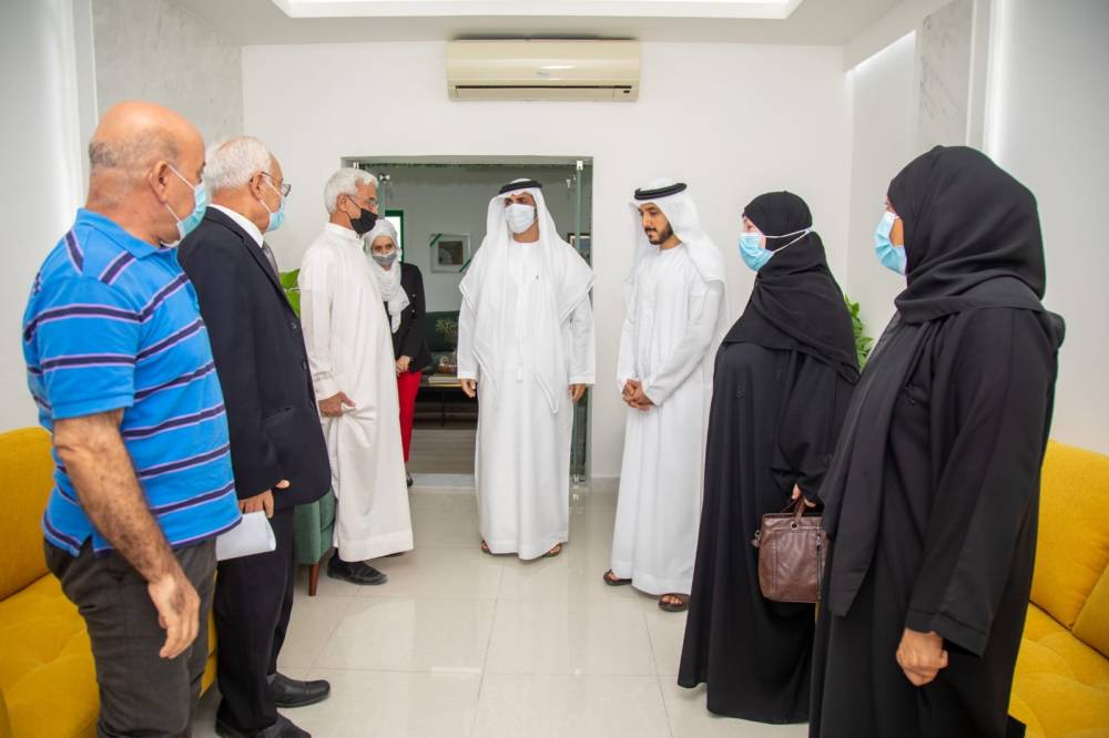 عبدالعزيز النعيمي في حديث مع المعلمين