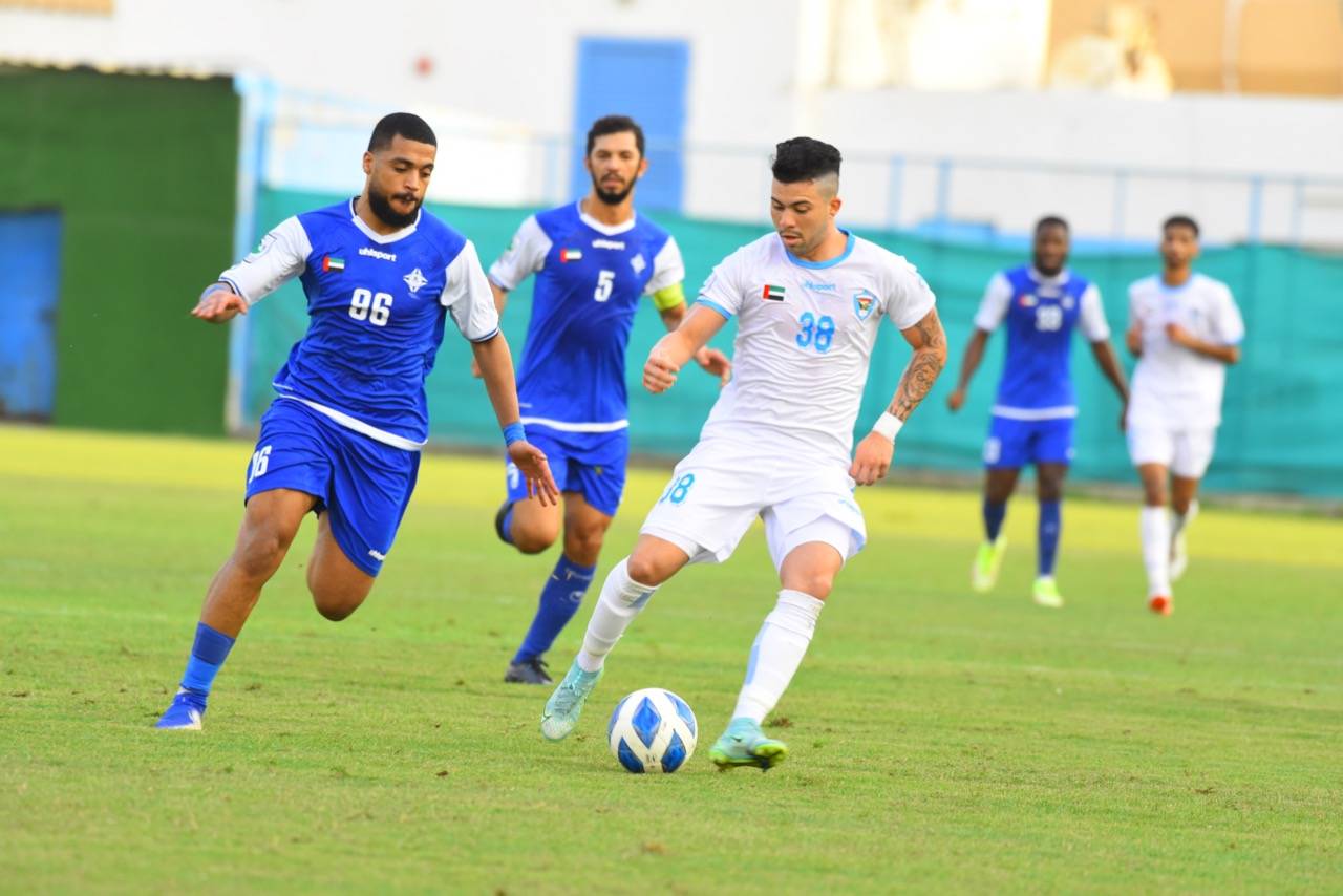من مباريات دوري الأولى