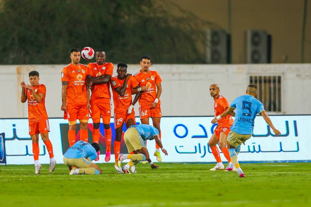 مباراة عجمان والظفرة في دوري ادنوك للمحترفين - محمد شعلان
