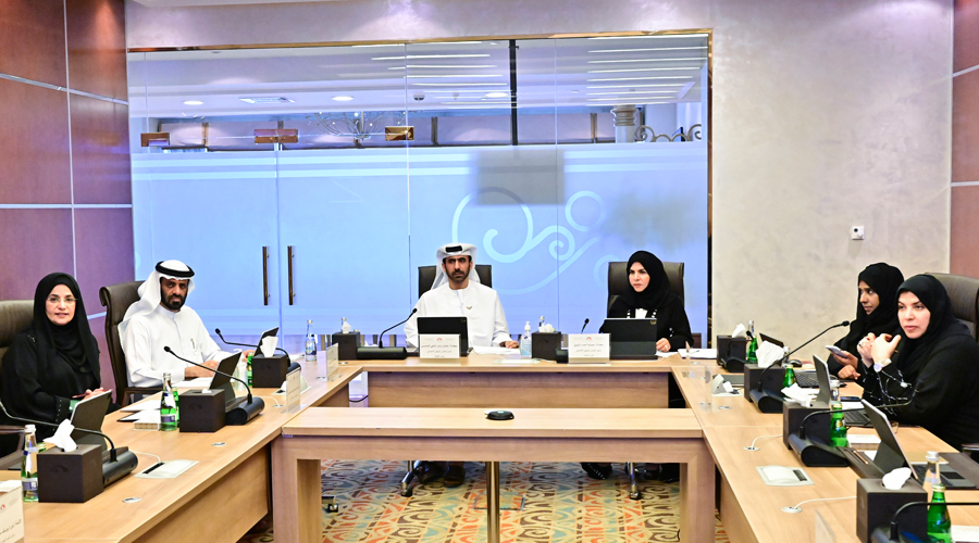  خلال اجتماع لجنة الشؤون الإسلامية والأوقاف 