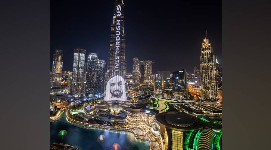 صورة زايد تزين برج خليفة