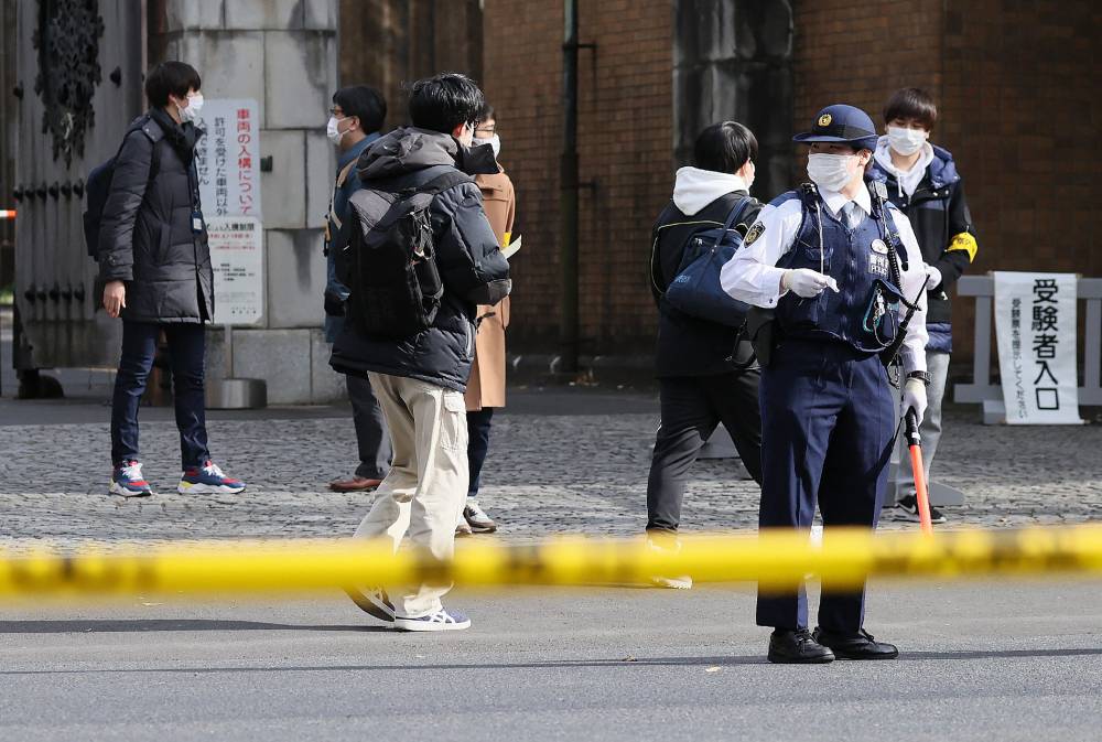 الشرطة اليابانية تنتشر في موقع حادث الطعن أمام جامعة طوكيو