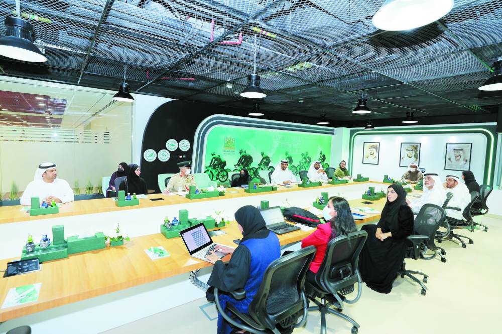 جمعية الإمارات لرعاية الموهوبين تناقش الاستعداد للدورة 13 لجائزة