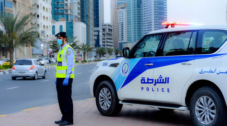  مخالفة الملصقات وتغيير لون المركبة دون تصريح 