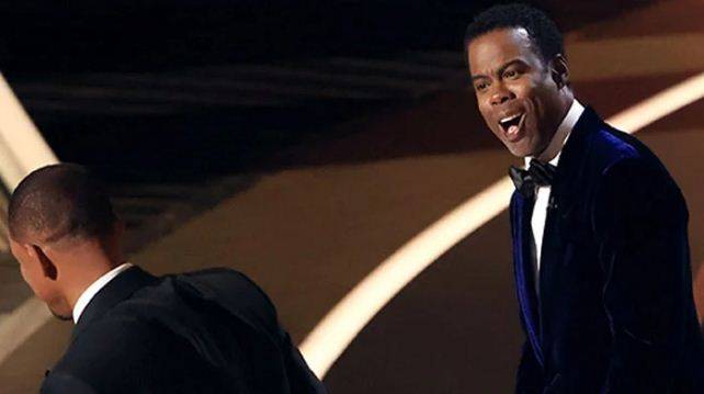 كريس روك يكشف شروطه للمقابلات الإعلامية بعد صفعة ويل سميث