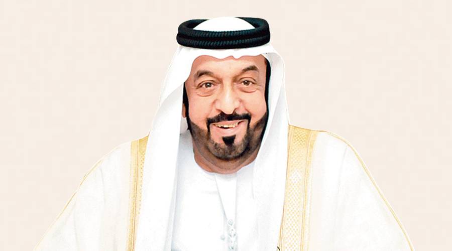 قادة الإمارات يهنئون الملكة إليزابيث بيوم ميلادها