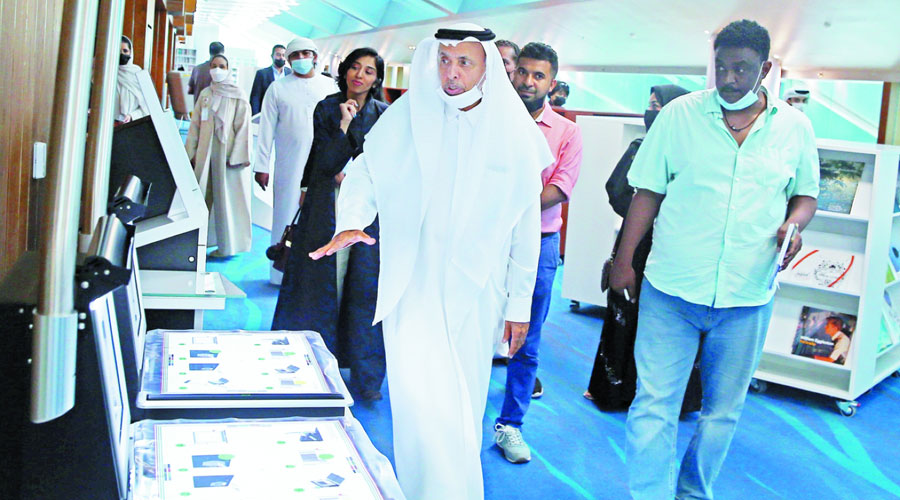  محمد المزروعي خلال الجولة 