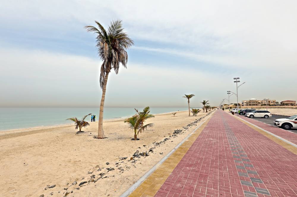  شاطئ مشى البيت متوحد أم القيوين تصوير يوسف الامير