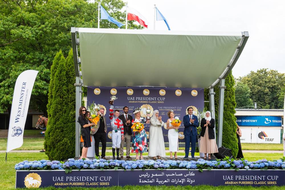 إيمان السلامي وفيصل الرحماني وسعيد المهيري يتوجون الفائزين