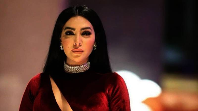 بعد زواج جينيفر لوبيز وبين أفليك..ميرهان حسين تطلب عريساً بشروط