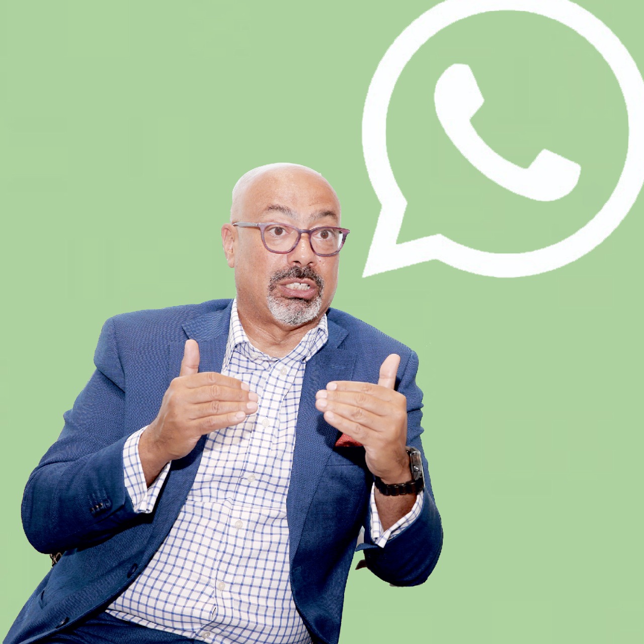 دويدار لـ«الخليج»: لا أعلم ما إذا كان «واتس أب» تقدم أصلاً بطلب اعتماد في الإمارات
