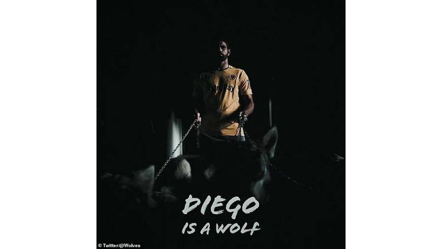 ذئاب حقيقية ترعب كوستا في تقديمه