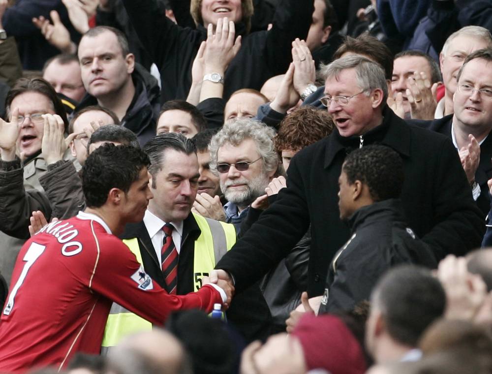 معلق رياضي يكشف جوانب شخصية فيرجسون ورونالدو