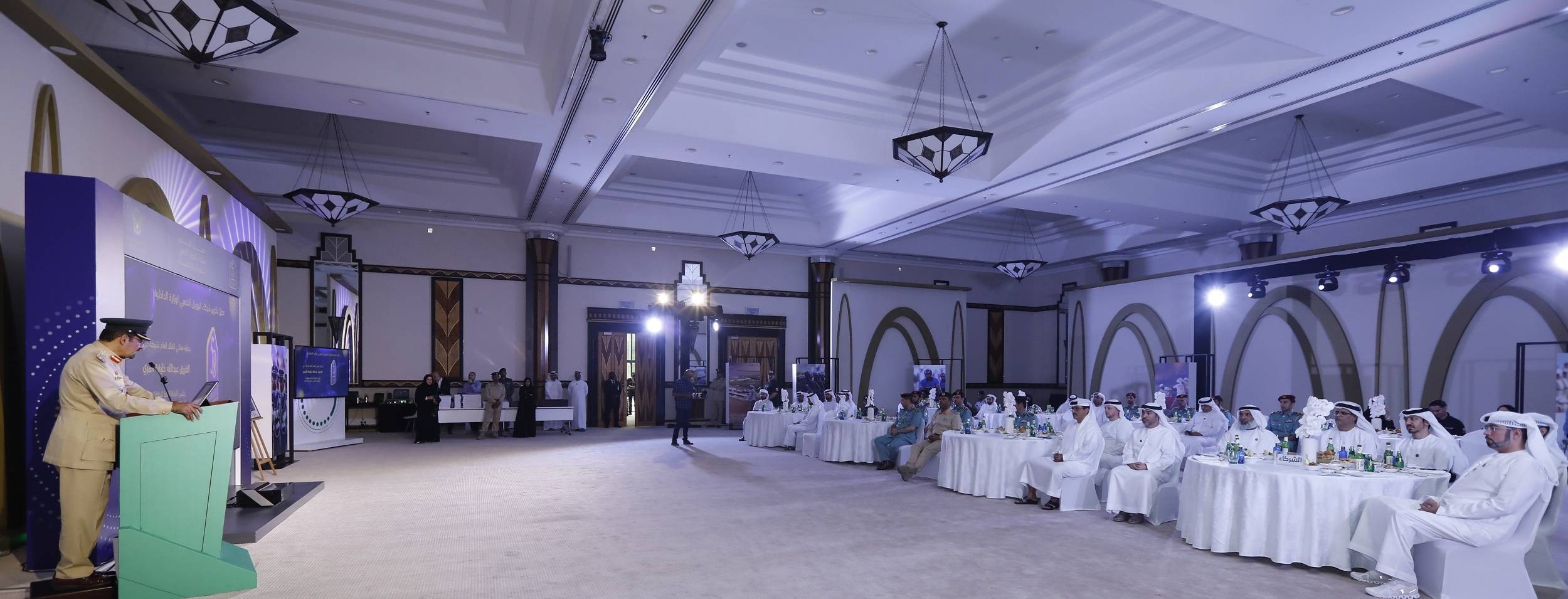 لجنة احتفالات اليوبيل الذهبي لوزارة الداخلية تكرم شركاء إنجاح الفعاليات 