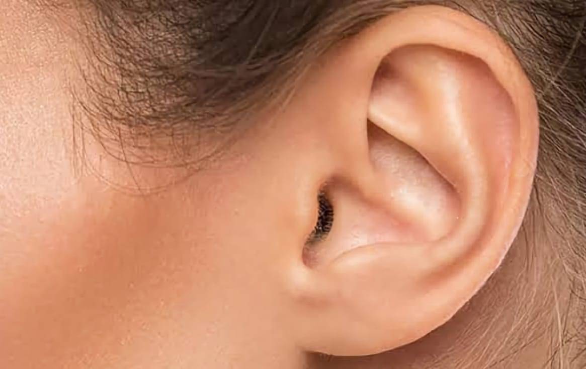 تقلبات الطقس تسبب التهابات الأذن الوسطى للأطفال