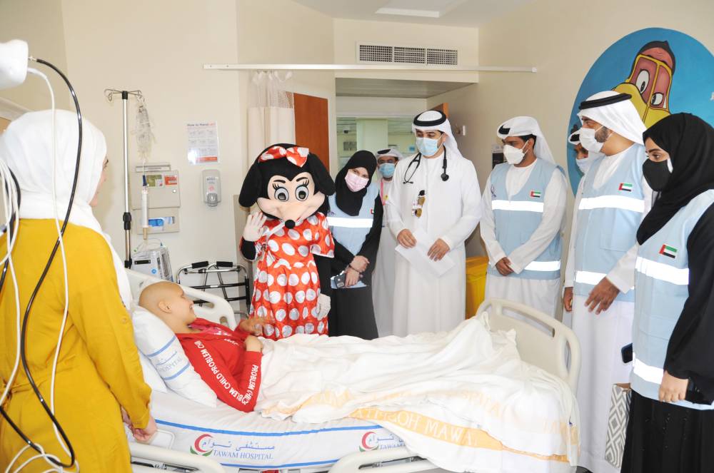 الإمارات للسرطان تزور أطفال مستشفى توام
