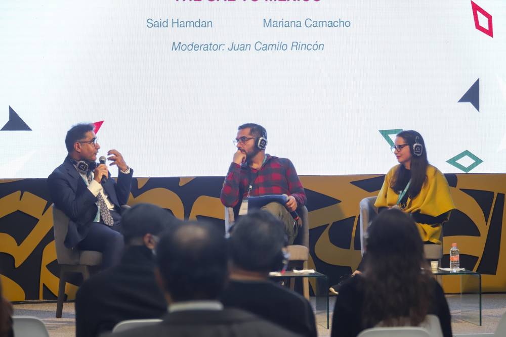 سعيد حمدان ومارينا كاماشو في الجلسة الحوارية