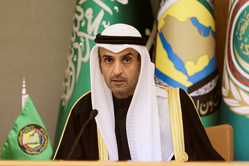 «التعاون» يشكر الحجرف.. والكويت تحتفظ بتسمية مرشح جديد