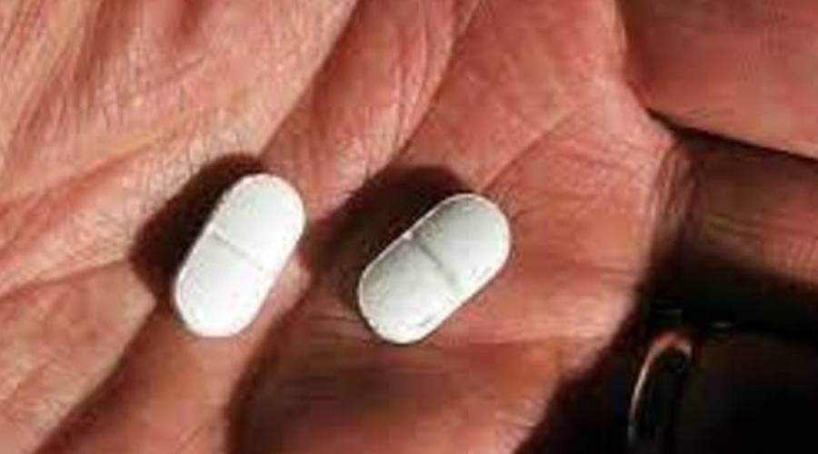 فرنسا تحظر بيع الباراسيتامول «أون لاين» شهراً