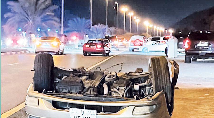 انشطار السيارة الى نصفين