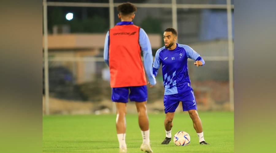 الفرنسي دينجومي يبدأ مشواره مع الفتح السعودي
