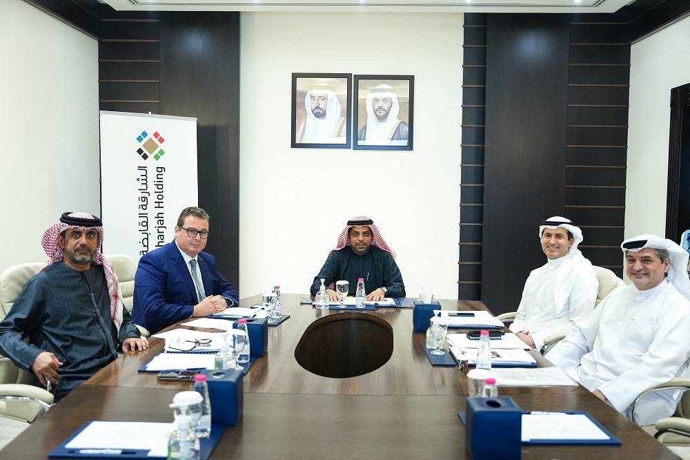 خلال الاجتماع