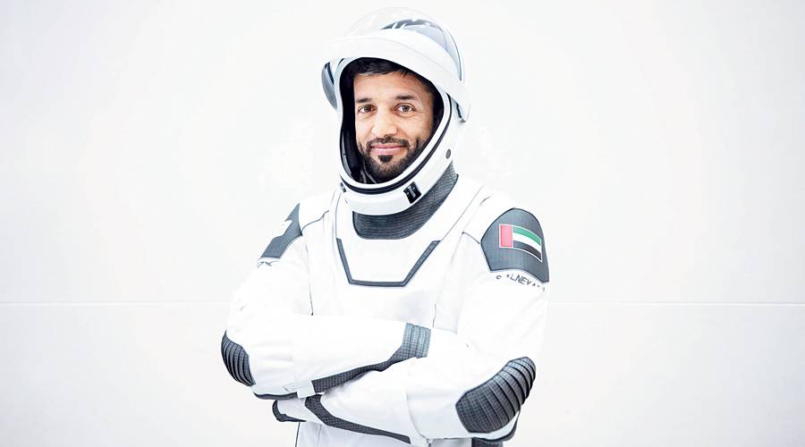  سلطان النيادي في بدلة «سبيس إكس» 
