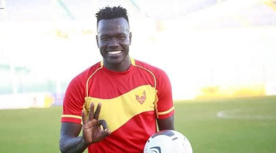 منع لاعب المنتخب السوداني من السفر بمطار الخرطوم.. ما السبب؟