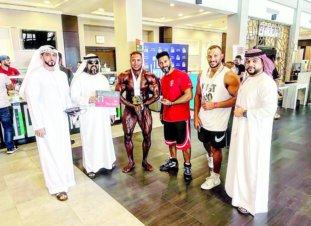 عبد الكريم سعيد يتوسط أبطال «وورلد جيم»