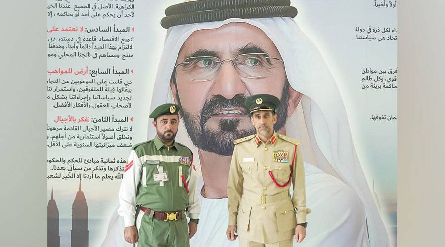  عبد الله المري يكرم عريف أول لمبادرته في تعزيز السلامة العامة 
