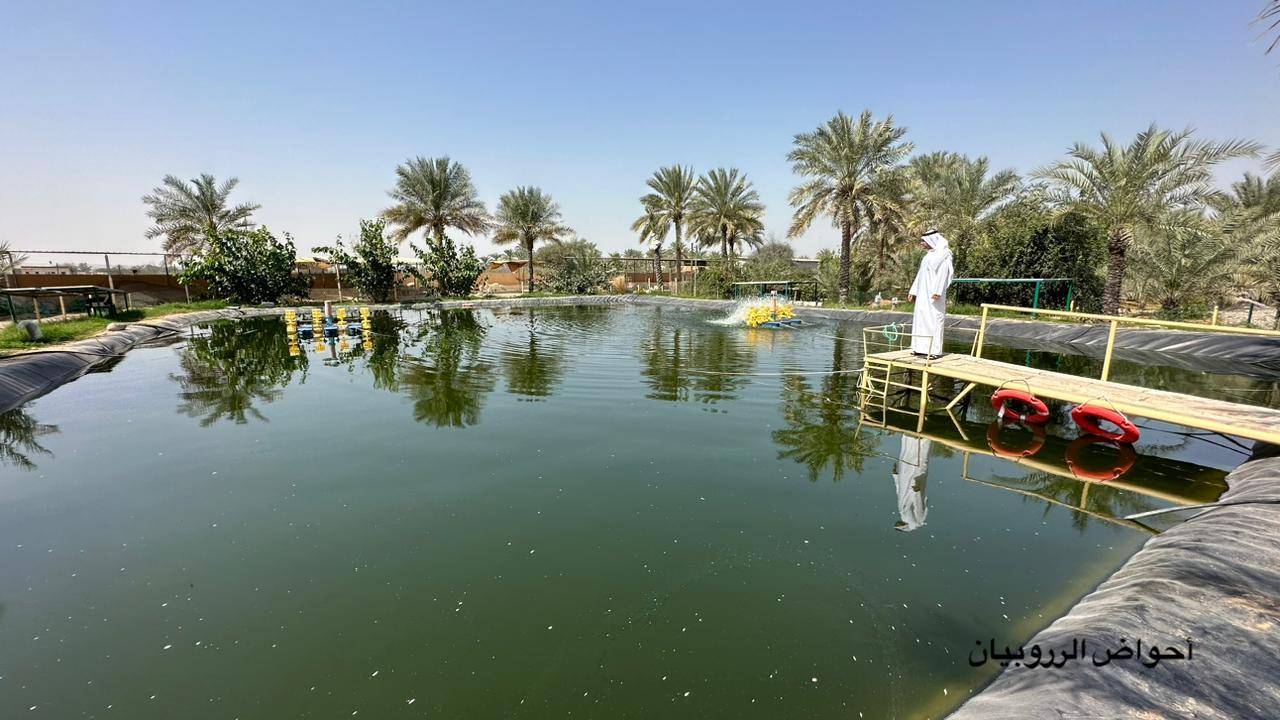 الهاجري يُتابع العمل في المزرعة