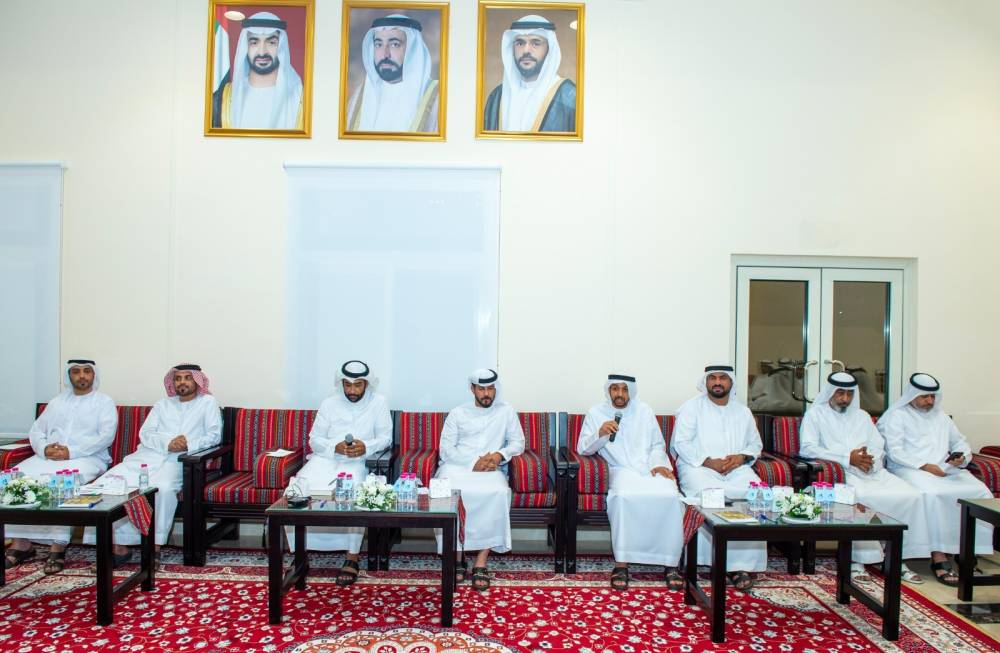 مداخلات ونقاشات الحضور أثرت الجلسة