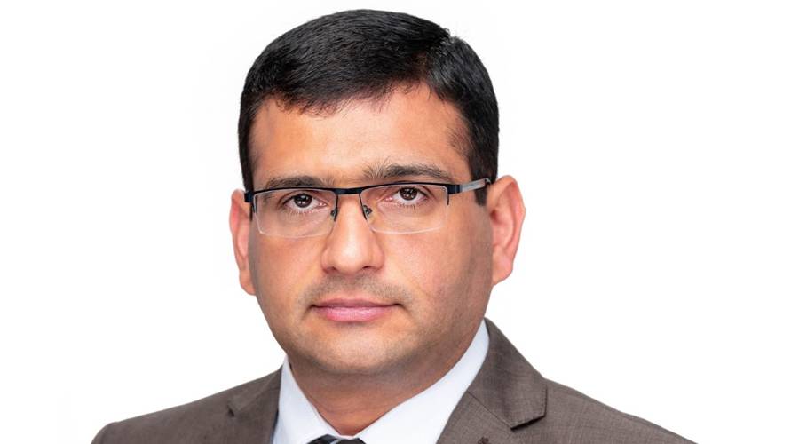 الدكتور أحسن نزير، استشاري أمراض الرئة واضطرابات النوم في مدينة الشيخ شخبوط الطبية

