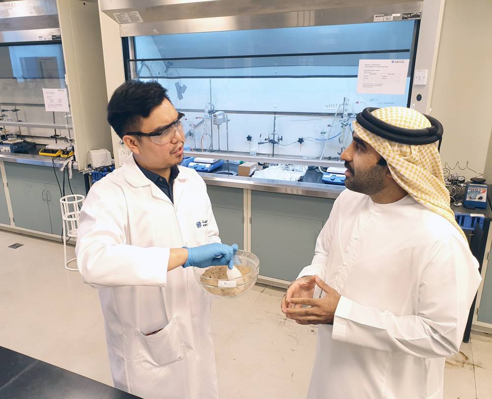 الدكتور سعيد عقب تطوير التربة الاصطناعية