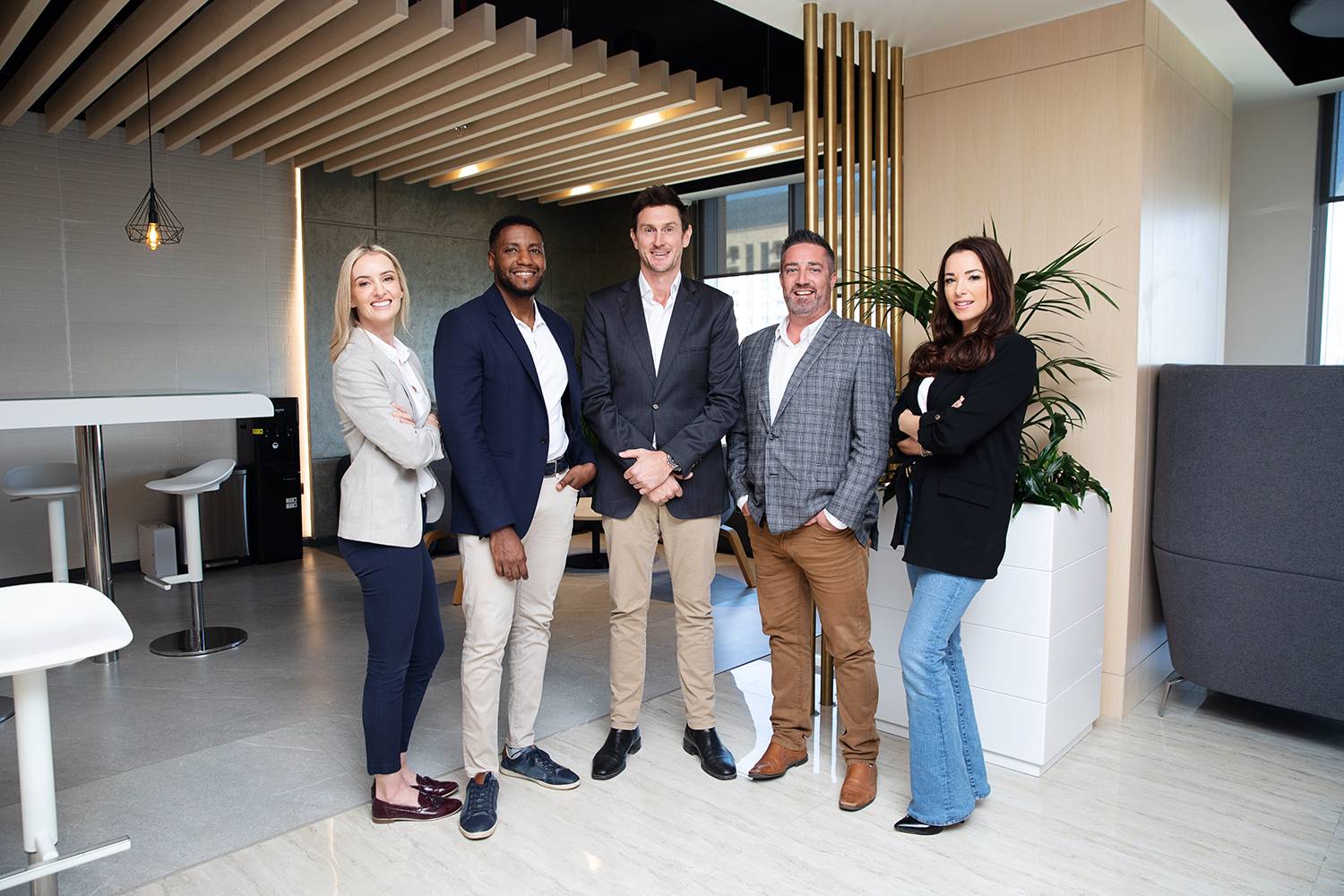 فريق عمل الشركة في الإمارات