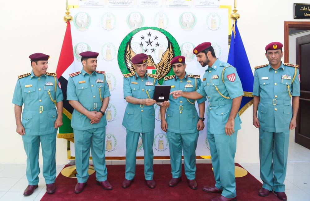 شرطة رأس الخيمة تطلق حملة مرورية بشعار «الزم مسارك لتبقى آمناً»