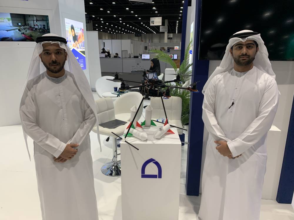 الطالبان مع الدرون المبتكرة