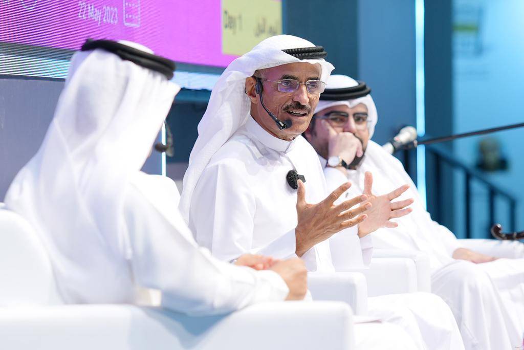 د. عبد الله بلحيف النعيمي خلال الأمسية 