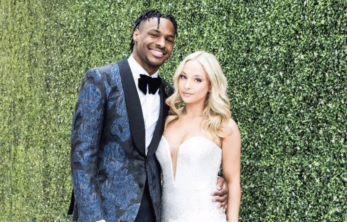 انتقادات لابن ليبرون جيمس بسبب «ملكة بيضاء»