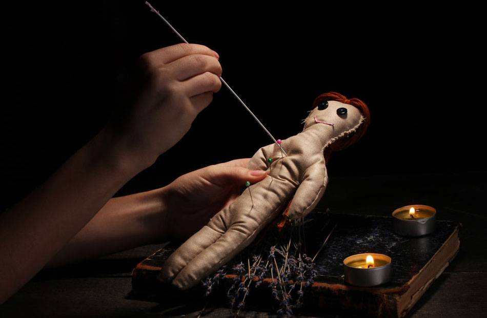 بعد 4 قرون.. تبرئة 12 أمريكياً أدينوا بتهمة السحر