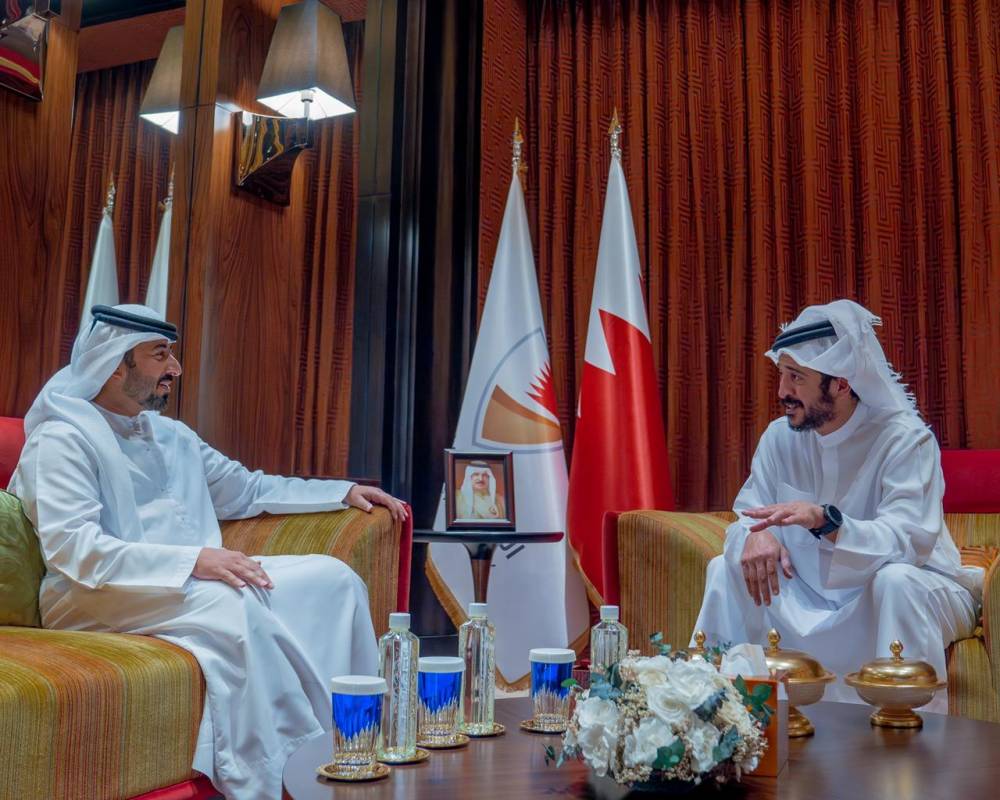 خالد بن حمد يثمن جهود الشعفار